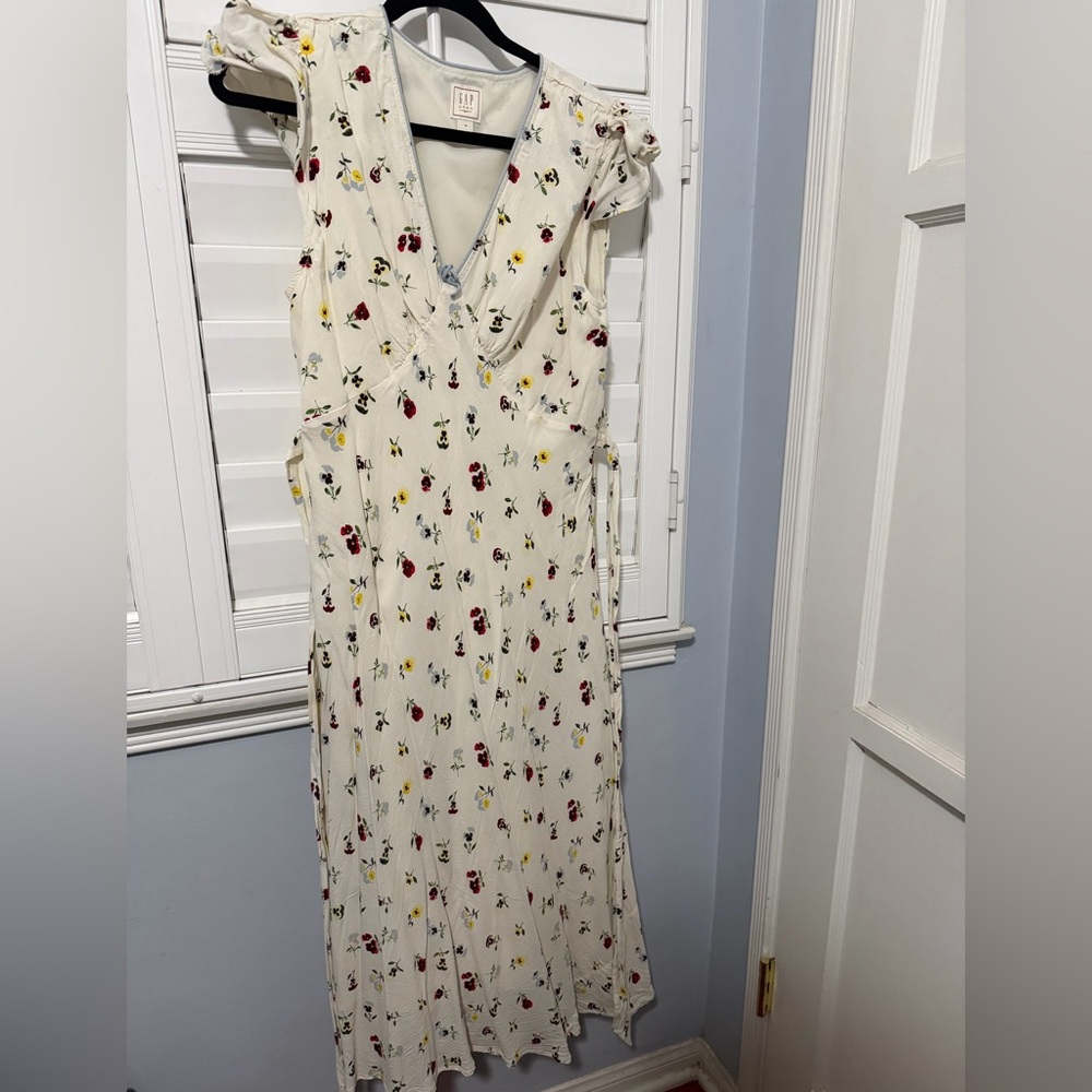 GAPxDoen Cream Maxi Wrap Dress with Red & Yellow Floral Print